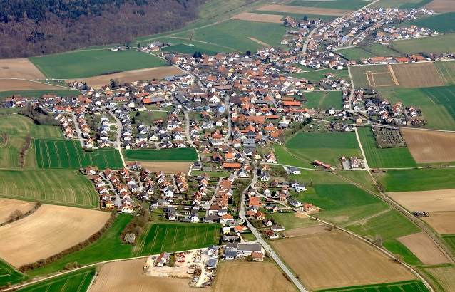 Die Gemeinde Teugn von oben.